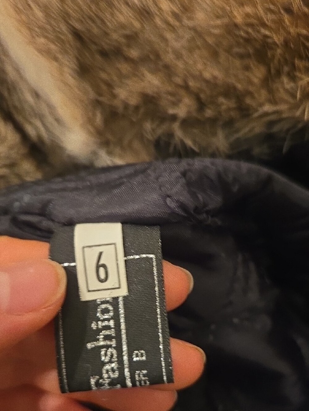 Beige Fur Hat With Real Rabbit Fur - Picture 3 of 4